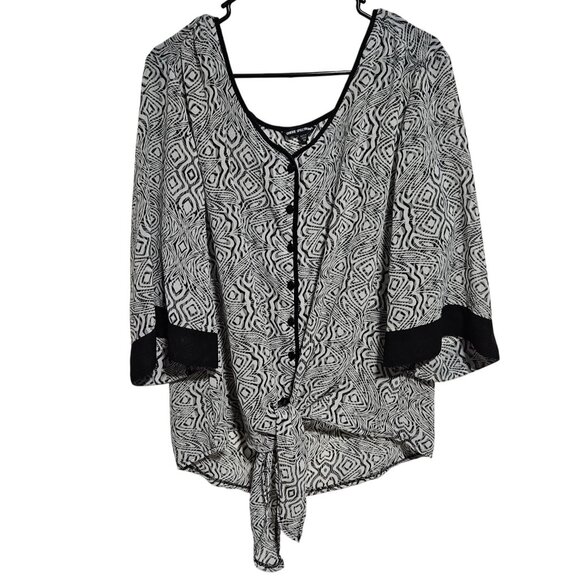 Unique Spectrum Geometric Print Blouse Womens Plus Size 2X Button Up Tie Waist - Picture 1 of 7